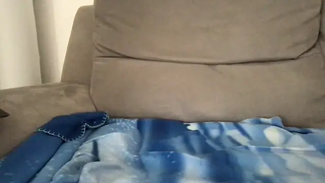 LukaShyGuy online show from November 2025 10:47:02 AM