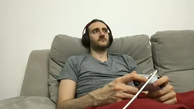 Snapshot of LukaShyGuy chatting on May 2026 10:15:02 PM LukaShyGuy online show from May 2026 10:15:02 PM