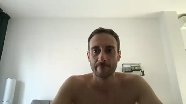 LukaShyGuy online show from June 2026 04:52:02 PM