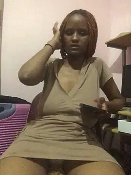 Snapshot of yummy-caramel chatting on October 2025 08:00:02 PM yummy-caramel online show from October 2025 08:00:02 PM