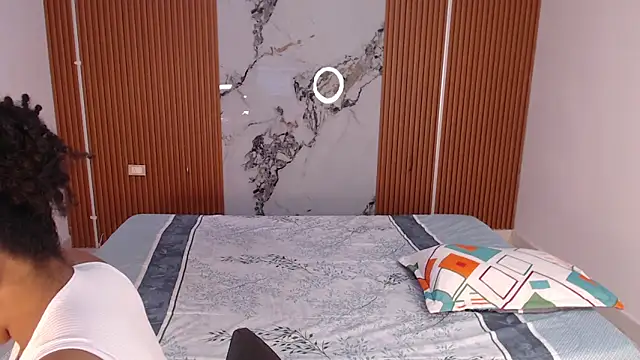 rosselyn  online show from November 2025 01:03:01 PM