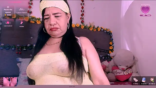 Soraya hott online show from February 2026 11:58:01 AM
