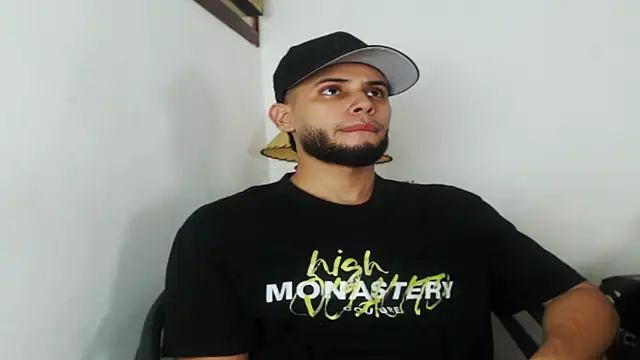 Maxcole 07 online show from October 2025 09:11:01 PM