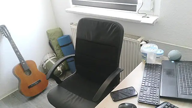 StephPra94 online show from June 2026 09:15:01 AM