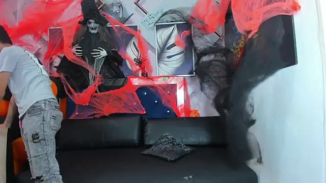 Snapshot of Room_boys_hot chatting on November 2025 03:14:02 PM Room boys hot online show from November 2025 03:14:02 PM