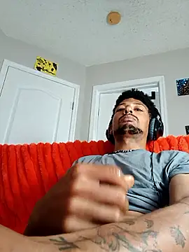 Snapshot of BigPrettyDick777 chatting on January 2026 02:23:01 PM BigPrettyDick777 online show from January 2026 02:23:01 PM