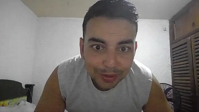 axel jhones  online show from November 2025 10:53:02 PM