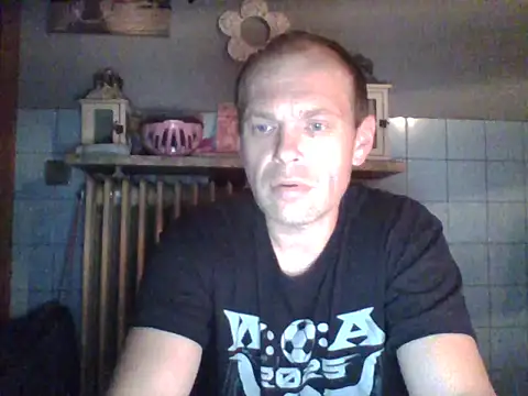 tommy3300 online show from October 2025 03:51:02 AM