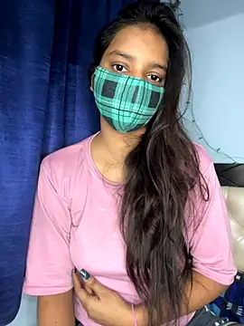 Snapshot of Cute_Marina chatting on November 2025 04:56:01 AM Cute Marina online show from November 2025 04:56:01 AM