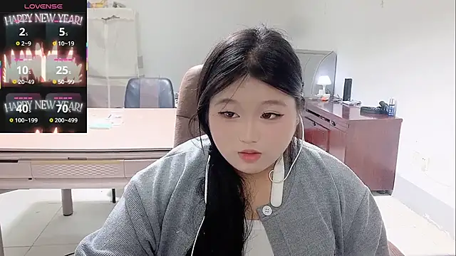 yuanyuan-9999 online show from October 2025 11:49:02 AM