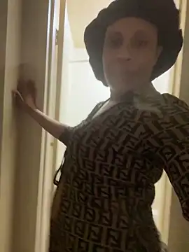 CreammieDelite online show from February 2026 03:24:02 AM