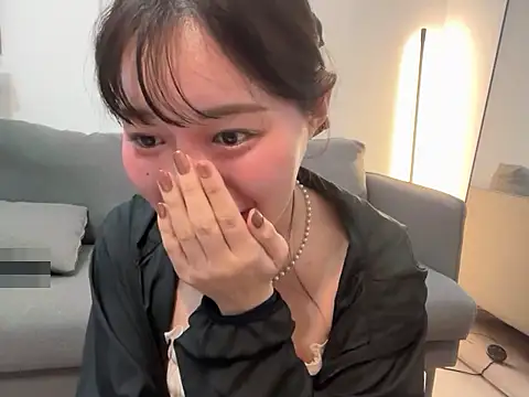 karenchaaan online show from November 2025 12:06:01 PM