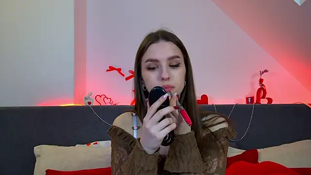 AliceAtkins online show from April 2026 06:20:01 AM