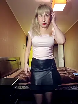 SelinaLovqx online show from February 2026 03:00:01 PM