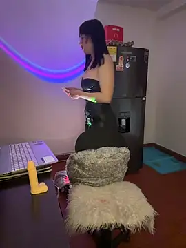 Snapshot of mistressespectra chatting on October 2025 01:17:01 PM mistressespectra online show from October 2025 01:17:01 PM