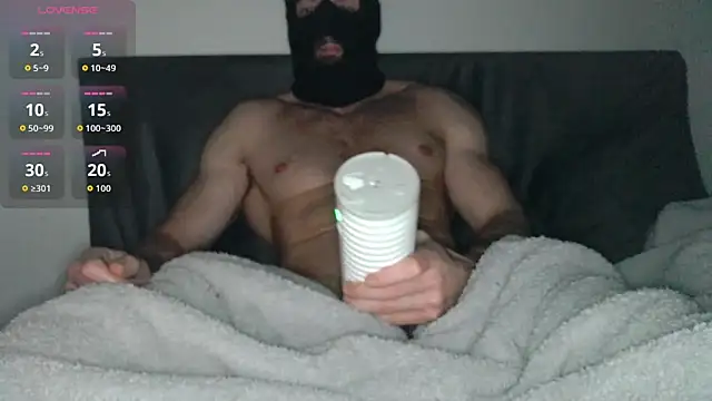 Masked Bull38 Uk online show from December 2025 01:33:02 AM