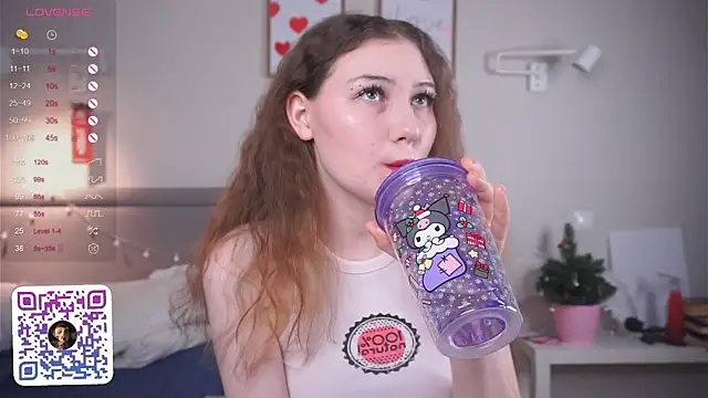 Snapshot of MegganKinson chatting on March 2026 05:13:02 AM MegganKinson online show from March 2026 05:13:02 AM