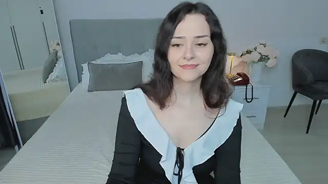 Camilla Rowen online show from November 2025 08:52:01 PM