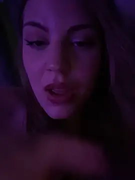 Snapshot of elliepixie chatting on February 2026 05:07:02 AM elliepixie online show from February 2026 05:07:02 AM