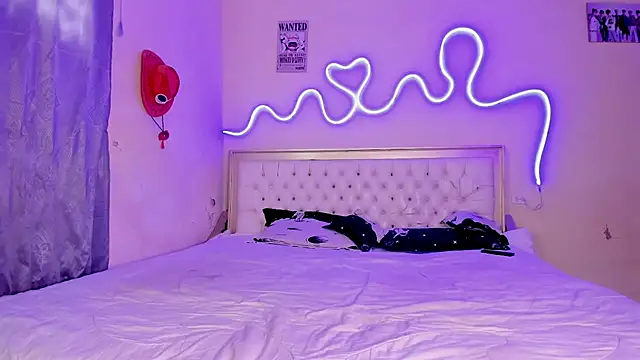 briana hot03 online show from October 2025 05:19:02 PM