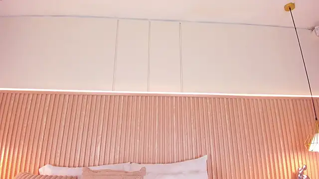 NahimiThompson online show from March 2026 07:42:01 PM