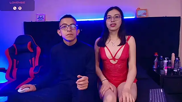 Snapshot of Crimsonsecretts chatting on February 2026 12:41:02 PM Crimsonsecretts online show from February 2026 12:41:02 PM