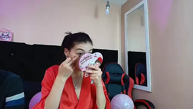 Snapshot of Crimsonsecretts chatting on February 2026 12:22:02 PM Crimsonsecretts online show from February 2026 12:22:02 PM