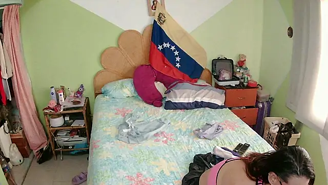 Snapshot of Destrukturada chatting on February 2026 07:10:01 PM Destrukturada online show from February 2026 07:10:01 PM