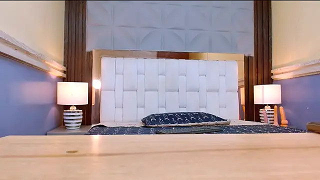 Gigi Mills online show from November 2025 04:30:01 PM