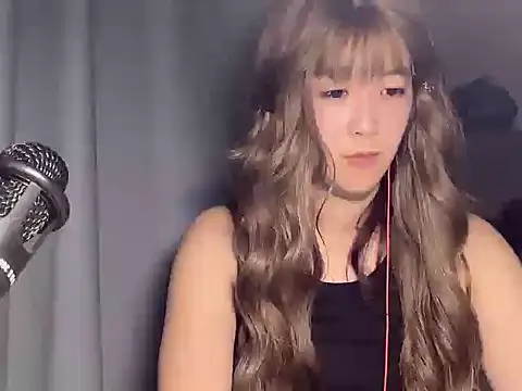 SophiaHu online show from October 2025 03:49:01 PM