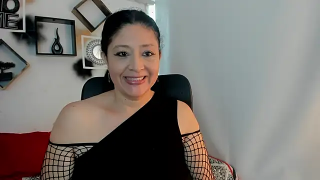 Snapshot of tatis_sofia chatting on December 2025 01:09:02 PM tatis sofia online show from December 2025 01:09:02 PM