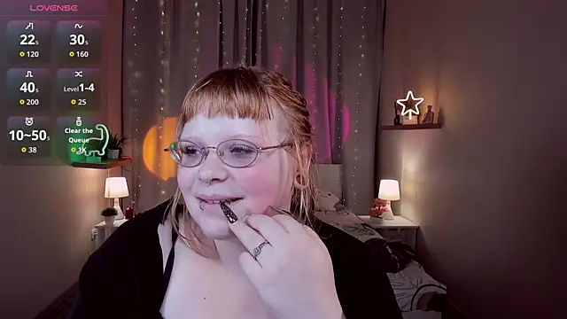 LottieReed online show from November 2025 01:43:03 PM