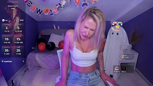 Snapshot of MadamMilly_ chatting on October 2025 06:58:01 AM MadamMilly online show from October 2025 06:58:01 AM