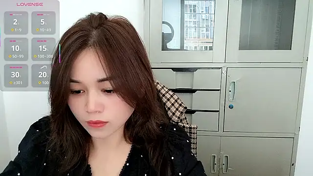 Ella-61 online show from October 2025 07:16:01 AM