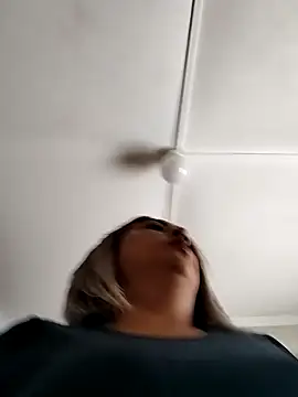 IndianLara online show from November 2025 09:09:01 AM