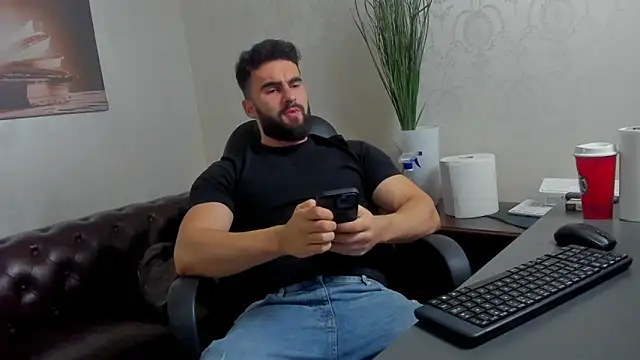 Snapshot of MicahLane chatting on October 2025 05:20:02 AM MicahLane online show from October 2025 05:20:02 AM