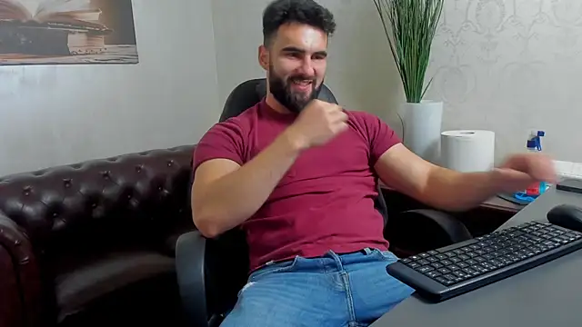 Snapshot of MicahLane chatting on October 2025 05:41:02 AM MicahLane online show from October 2025 05:41:02 AM