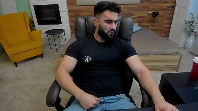 Snapshot of MicahLane chatting on November 2025 05:40:01 AM MicahLane online show from November 2025 05:40:01 AM