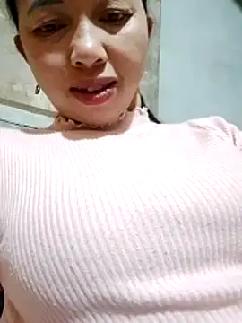 TRIEUTRIEU20 online show from December 2025 12:35:02 PM