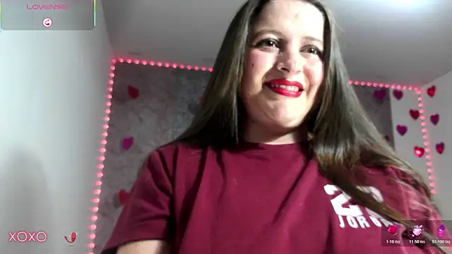 Snapshot of harper1brown chatting on May 2026 03:41:01 PM harper1brown online show from May 2026 03:41:01 PM