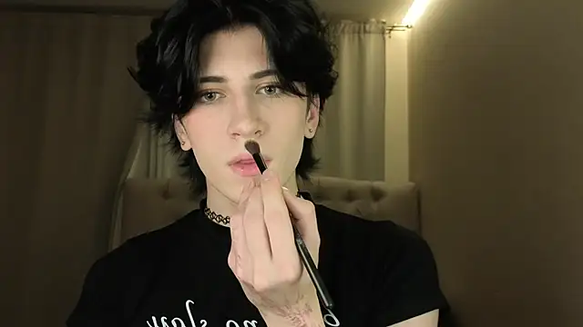 Snapshot of Oliver_star_boy_ chatting on April 2026 06:56:02 PM Oliver star boy online show from April 2026 06:56:02 PM