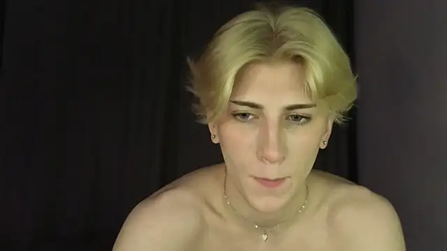 Snapshot of Oliver_star_boy_ chatting on May 2026 06:02:01 PM Oliver star boy online show from May 2026 06:02:01 PM