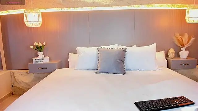 AmyColman  online show from March 2026 12:11:01 PM