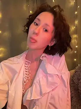 Snapshot of RimaLins chatting on December 2025 01:33:02 AM RimaLins online show from December 2025 01:33:02 AM