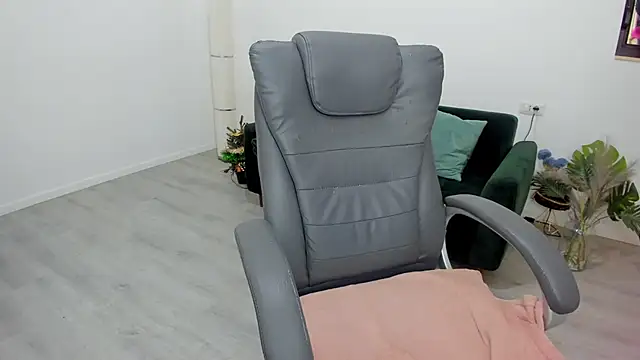 Snapshot of Arya_Anna chatting on January 2026 05:44:01 AM Arya Anna online show from January 2026 05:44:01 AM