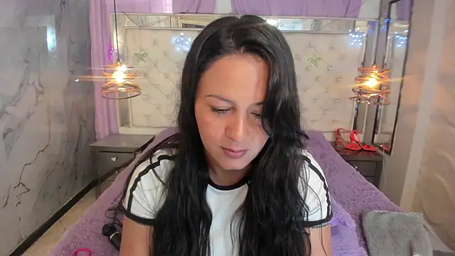 Melissa-roberts online show from December 2025 03:39:01 PM