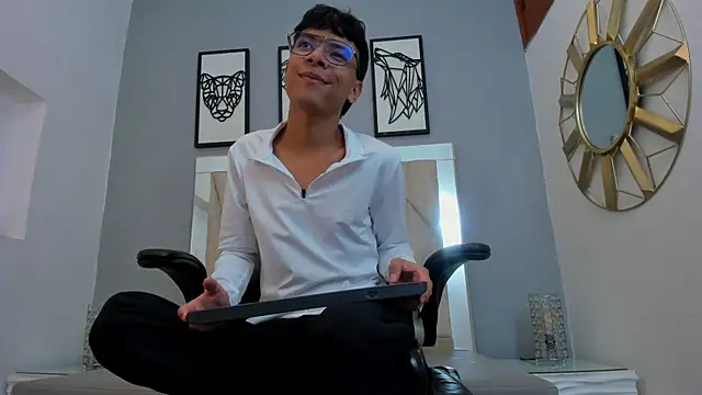 adams bobby online show from May 2026 11:16:02 AM