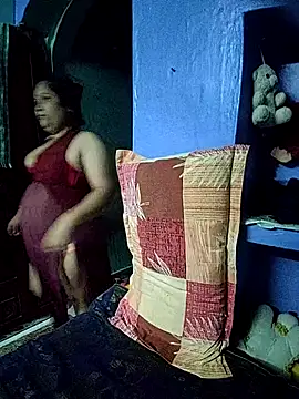 Snapshot of TINALOVES143 chatting on October 2025 04:52:01 PM TINALOVES143 online show from October 2025 04:52:01 PM