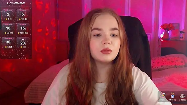 EmilyRisse online show from October 2025 05:25:01 PM