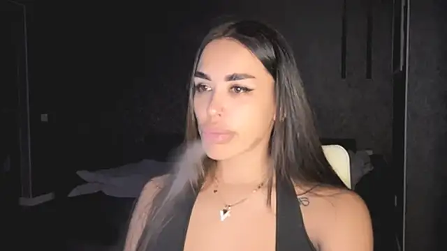 velvetveyraX online show from June 2026 12:09:01 PM